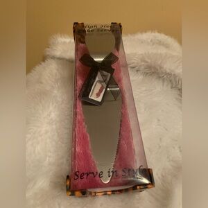 WILD EYE DESIGNS leopard, print, high heel stiletto cake server NIB NWT